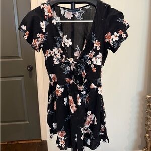 American Eagle Outfitters Black Floral Tie-Front Romper